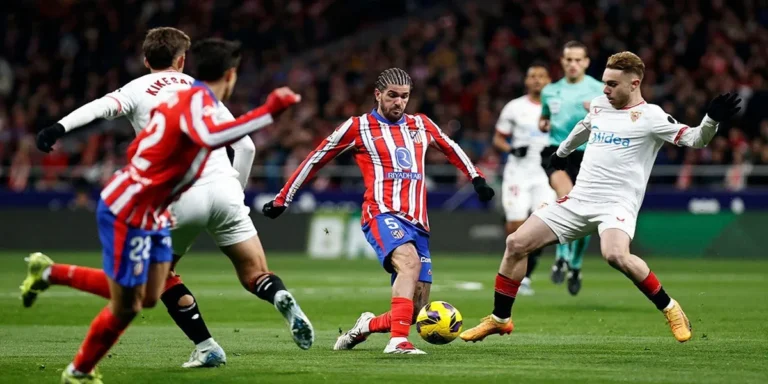 Pertandingan Sevilla vs Atletico Madrid di LaLiga Dihentikan karena Protes Suporter