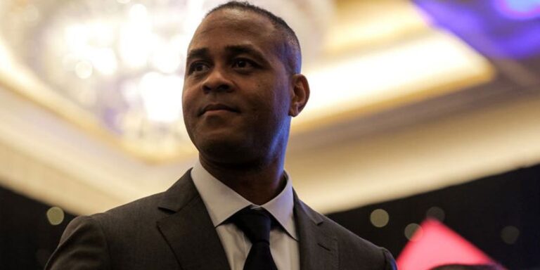 Tidak Ada Asisten Lokal, Patrick Kluivert Enggan Tinggal di Indonesia