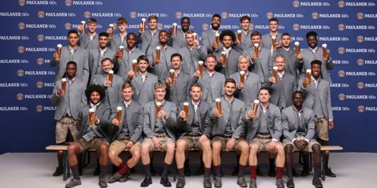 Pemotretan Tradisional Bayern Munich Menyambut Oktoberfest!